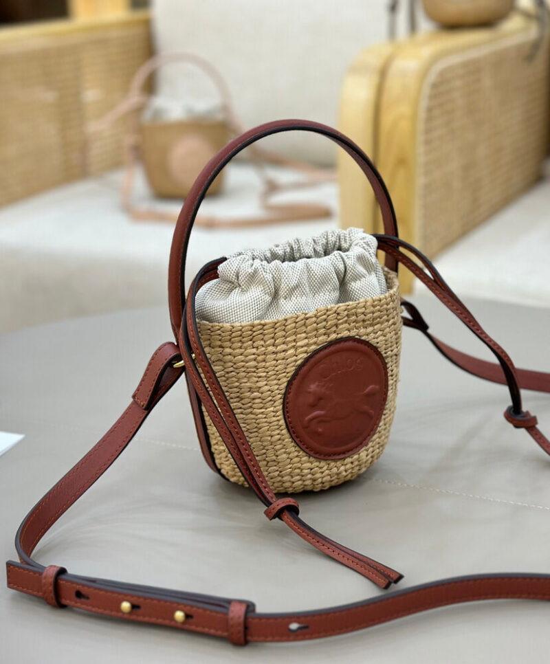 Chloe Small Horse Medal Basket In Natural Fibers